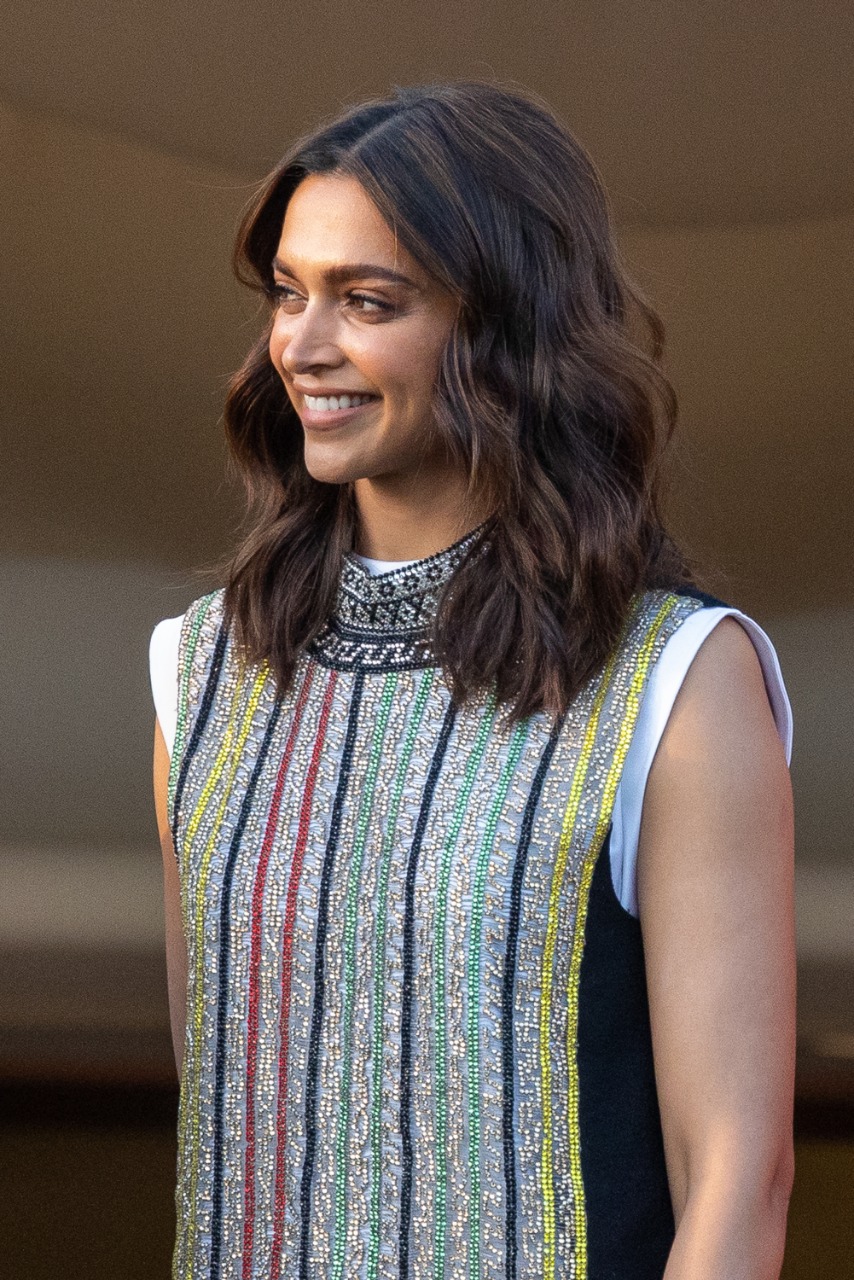 deepika at cannes pic